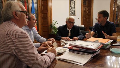 Vidal, Campos, Baamonde e Requeijo durante unha reunión na Deputación.