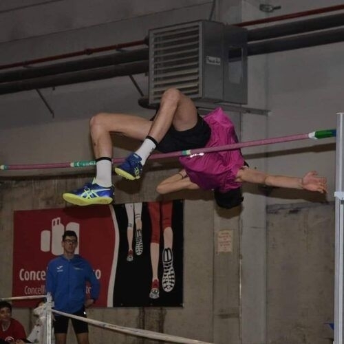 O Club Atletismo Friol logrou dúas medallas no campionato de pista cuberta