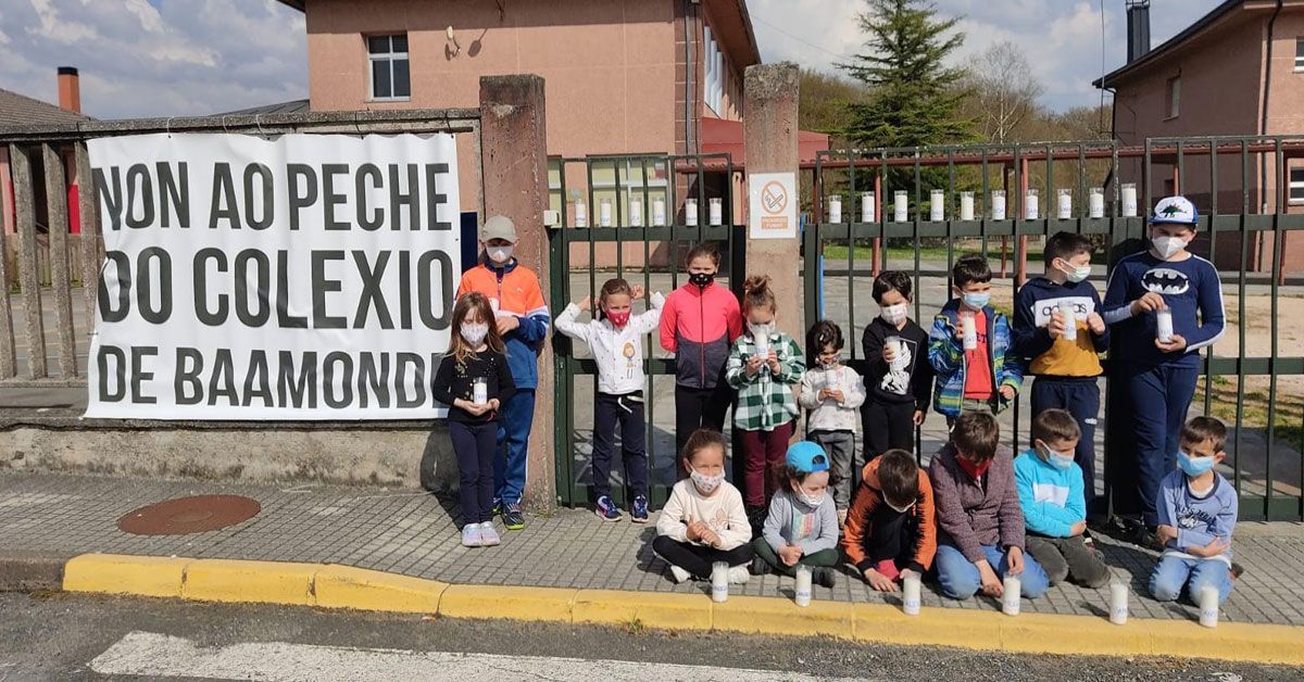 colexio baamonde protesta cirios