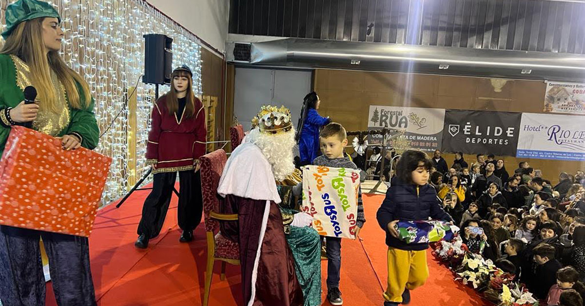 cabalgata-reis-magos-outeiro-de-rei