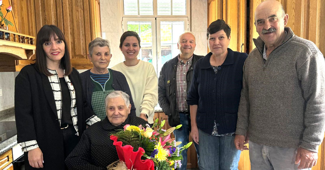 centenaria-julia-otero-marta-rouco-e-familia