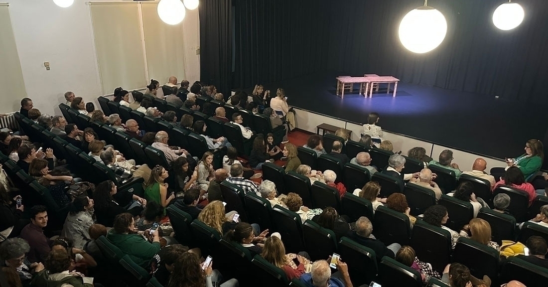 público-teatro-Casa-da-Cultura-de-Sarria