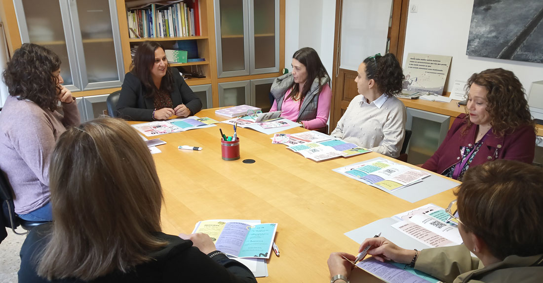 reunion-tania-pardo-con-responsables-centros-educativos