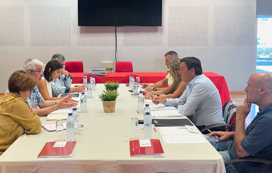 reunion-alcalde-empesarios-seara-as-pontes