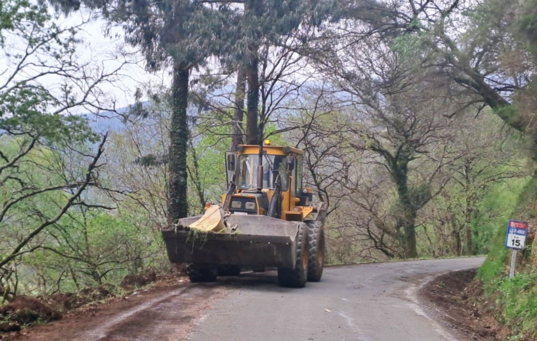 Apertura-de-cunetas-LU-P-4806-Meira