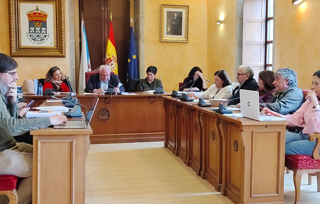 pleno-concello-de-outeiro-de-rei