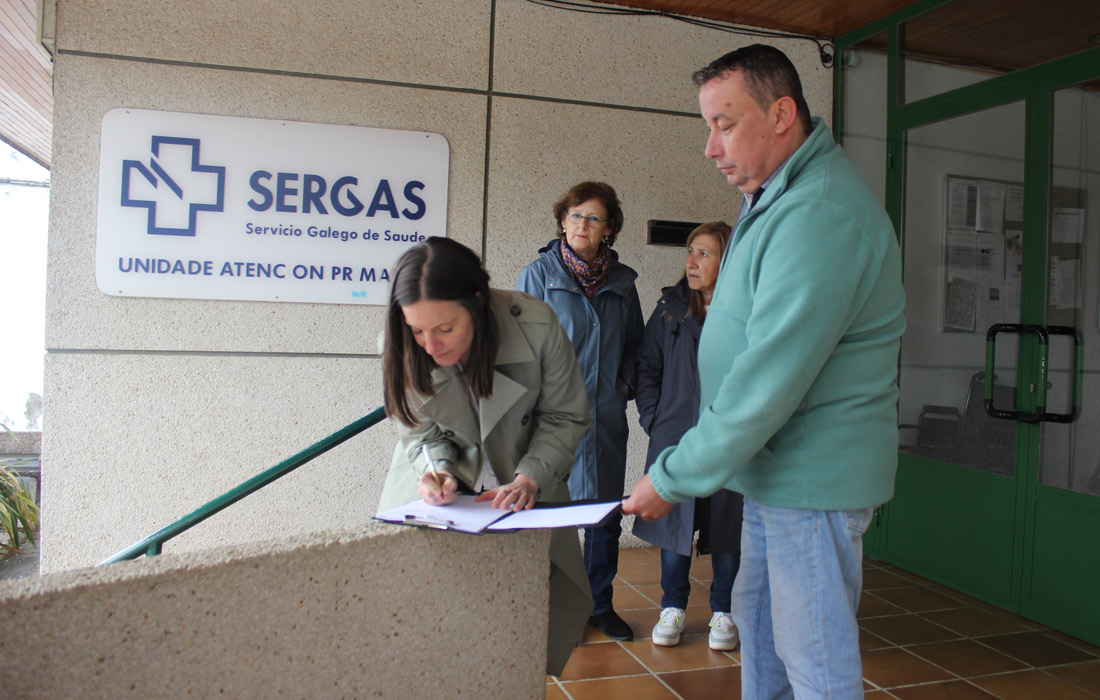 olalla-rodil-recollida-firmas-sanidade-pol