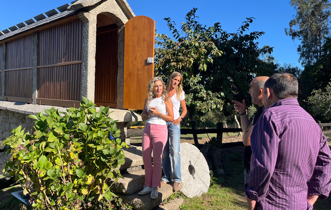 martina-aneiros-visita-horreo-as-pontes