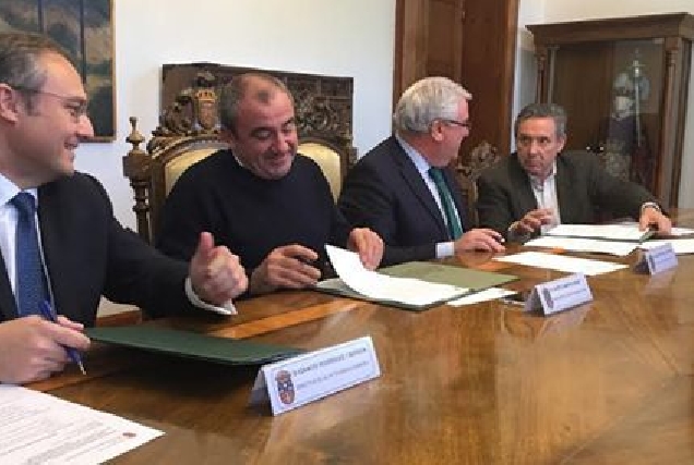 Campos asinaba unha operación de crédito de 15 millóns de euros
