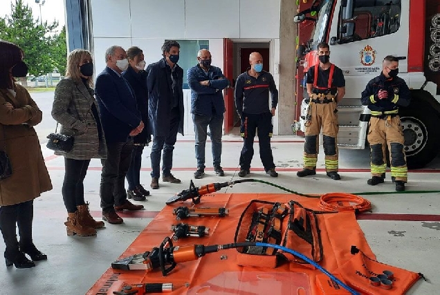 equipo emerxencias bombeiros viveiro