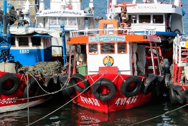 mar barco pesqueiro