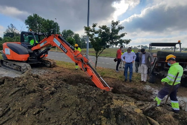 obras abastecemento de auga en castro de rei