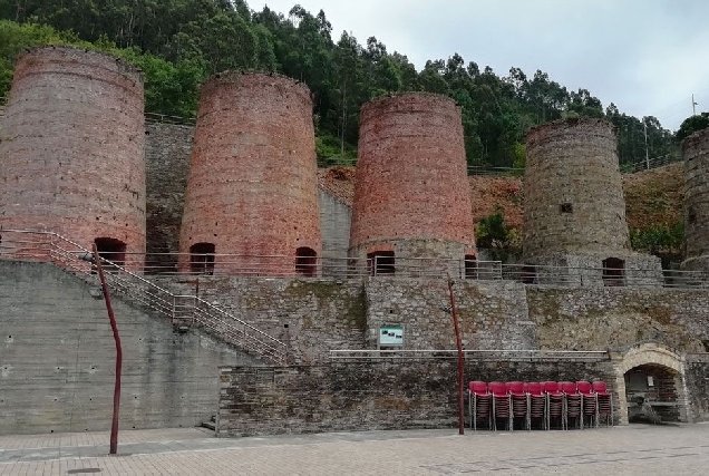 A Pontenova praza dos fornos