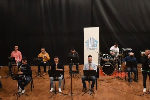 big band casa musica chantada