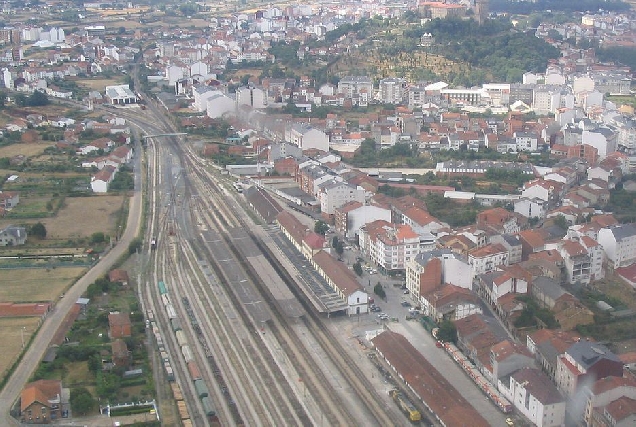 Estacion tren Monforte arriba