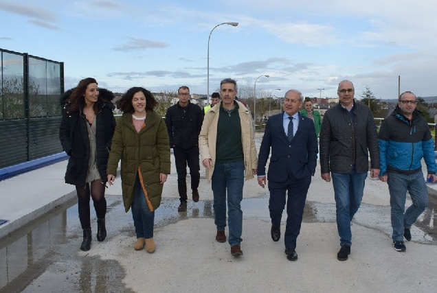 Visita deputacion as obras da ponte de Feve en Ribadeo