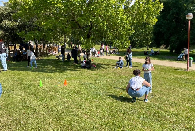 Imaxe-de-arquivo-de-actividades-da-Capital-da-Cultura-no-paseo-do-Mino