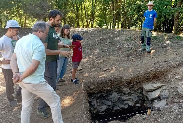 achado arqueolóxico A Pobra do Brollón