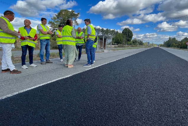 reforzo firme estrada lu 111 de rabade ao santo