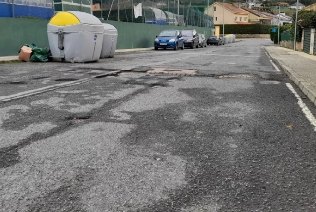 Imaxe duns baches nas rúas de Oleiros