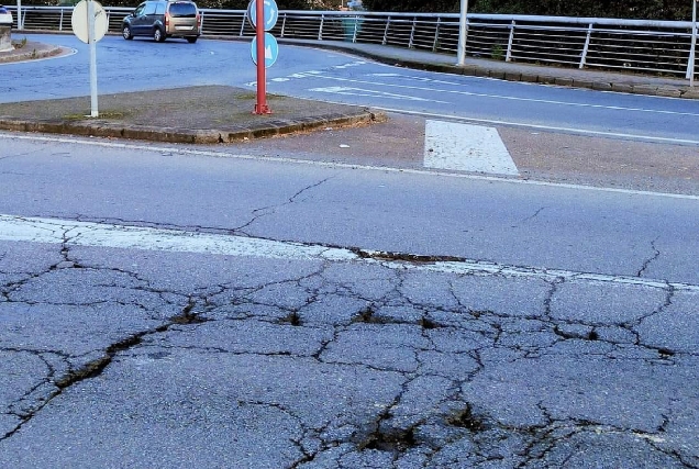 Ourense_rua_ponte_do_milenio