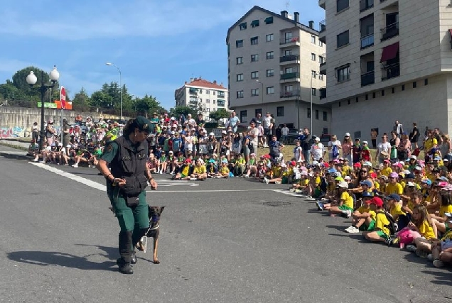 Exhibición dos servizos de emerxencias en Barbadás