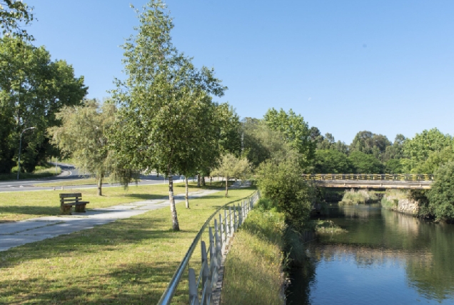 Imaxe da ruta do río Mero en Cambre