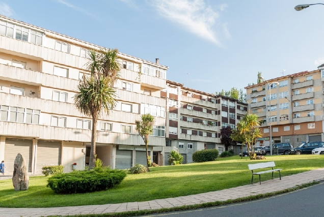 Praza Alfonso Alcaraz, barrio de Vistafermosa, Ourense