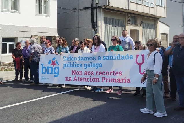 protesta-BNG-consultorio-Castro-de-Rei