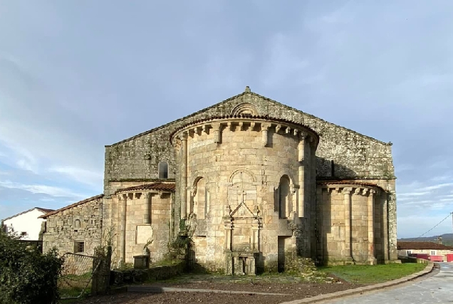 Mosteiro de Santa María de Xunqueira de Espadanedo