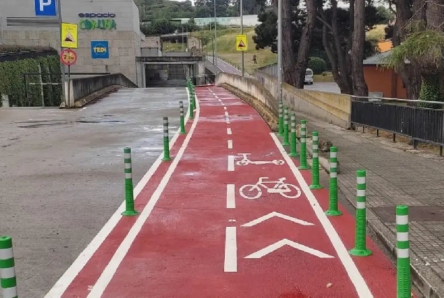 A CORUÑA carril bici someso