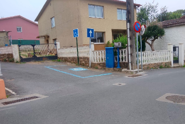 Culleredo-praza-mobilidade-reduicida-accesibilidade
