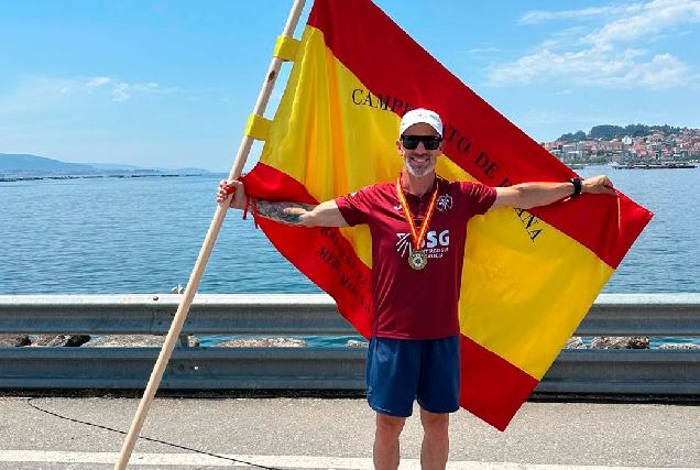 Viveiro-Ivan-Teixeiro-Campeón-de-España-Mixto-de-Traineras-equipo-Asociación-Deportiva-Esteirana--1