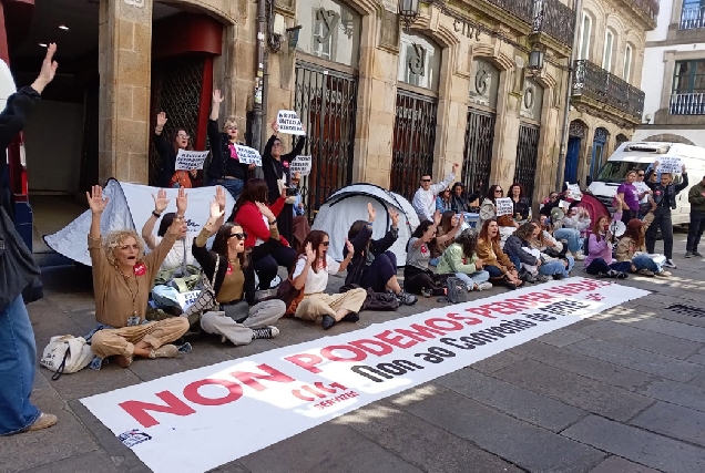 acampada-manifestacio-arte-santaigo