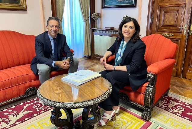reunión-Elena-Candia-e-Alfonso-Villares