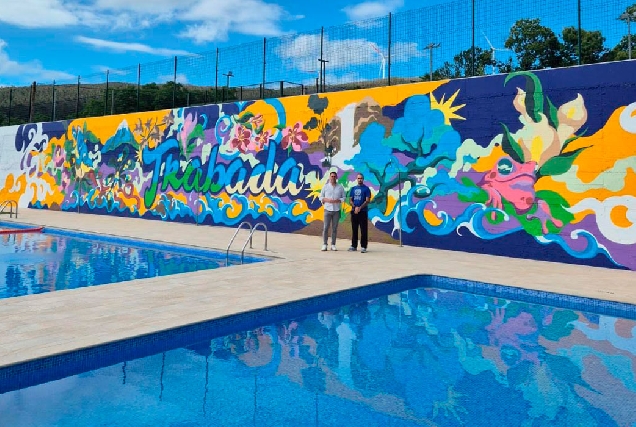 trabada-piscina-con-alcalde-2026